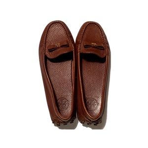 Tory Burch Loafers, EUC, Tan